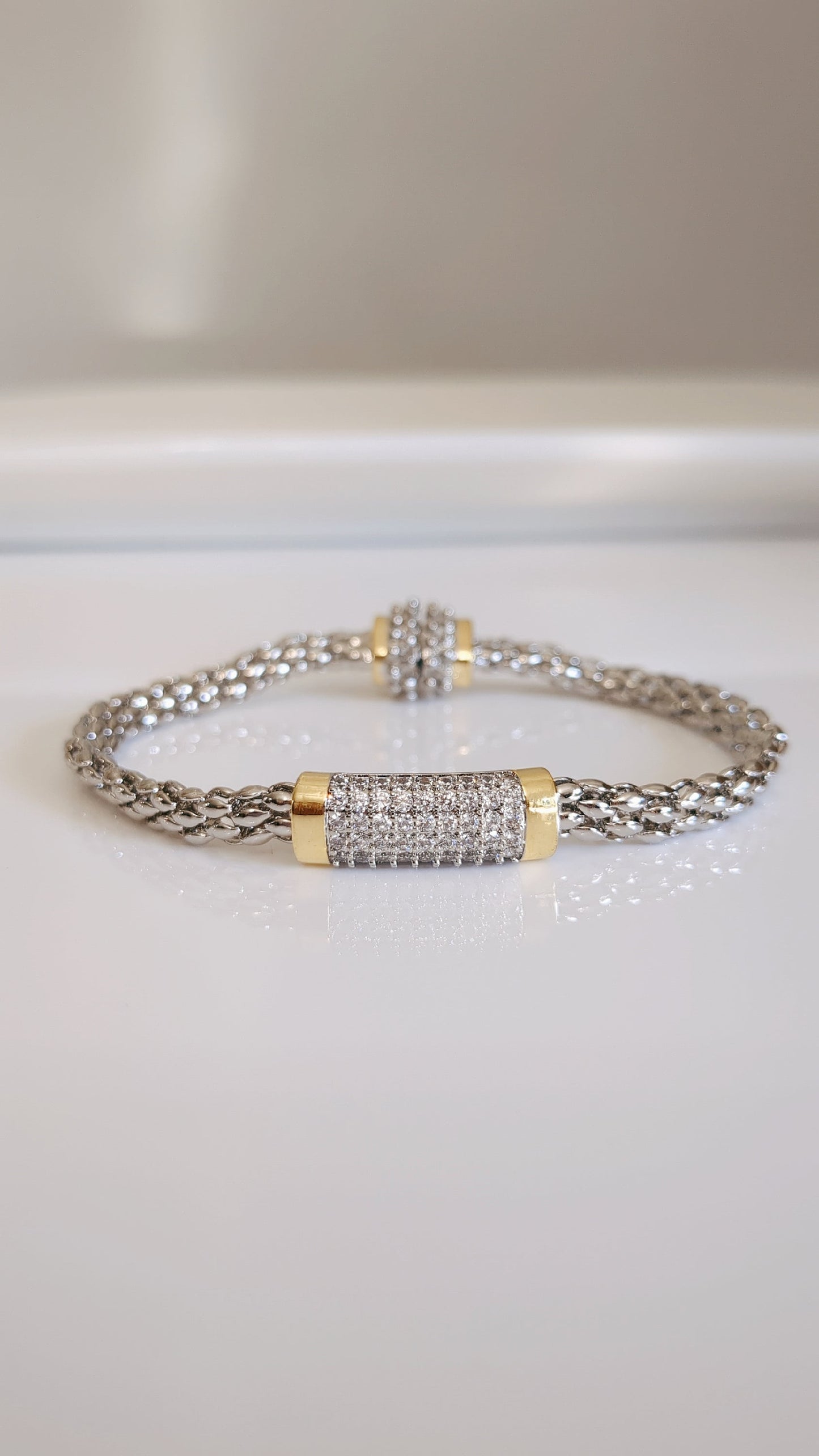 Elegant Magnetic Bracelet