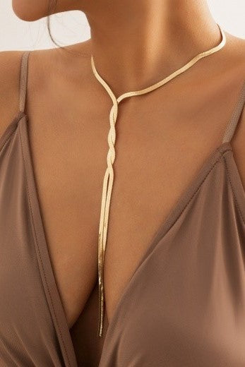 Elegant necklace, gold color