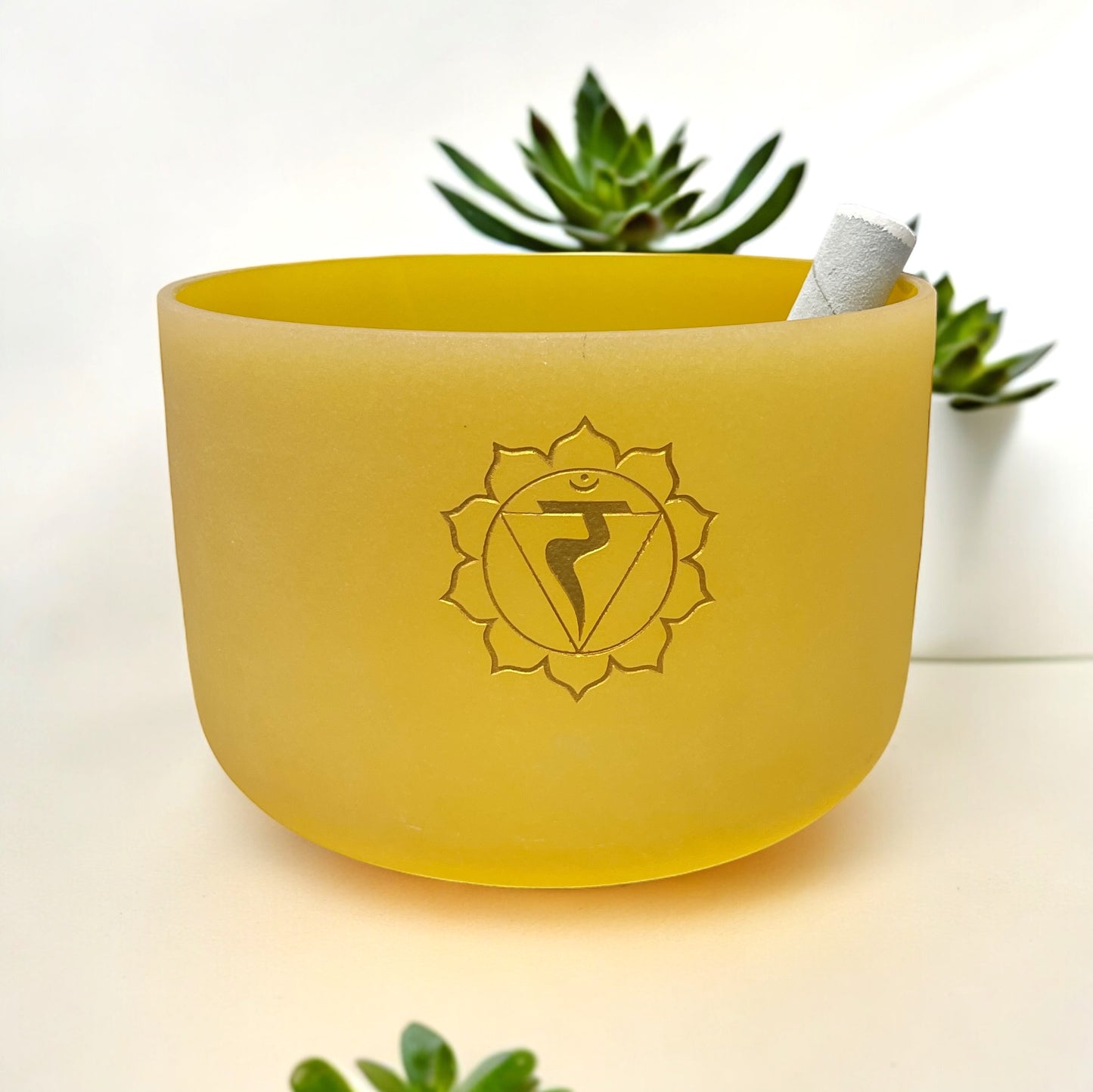 10" Quartz Crystal Singing Bowl, Solar Plexus Chakra (Regulate your